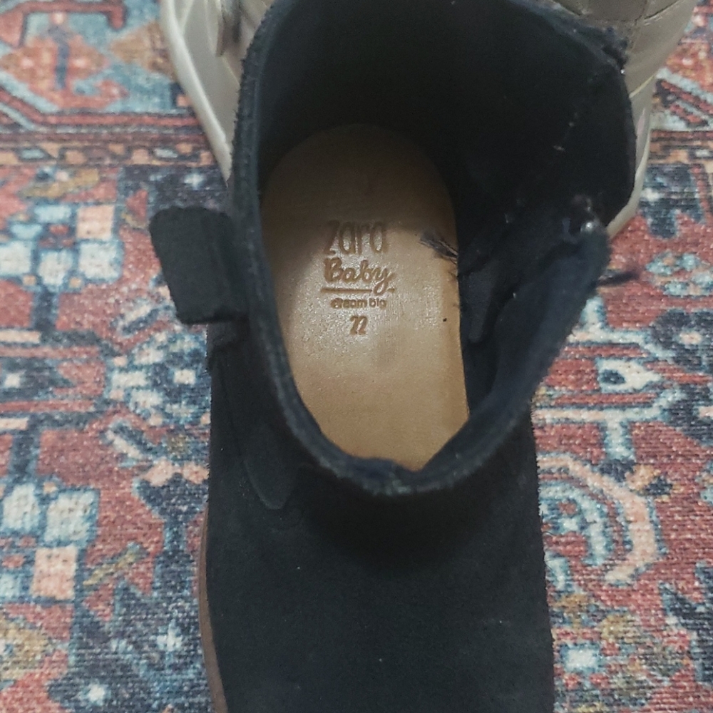 Boot - Picture 2 of 3